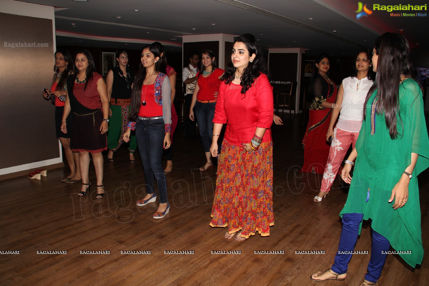 Hyderabad Pink Ladies Club Dandiya 2013 Celebrations