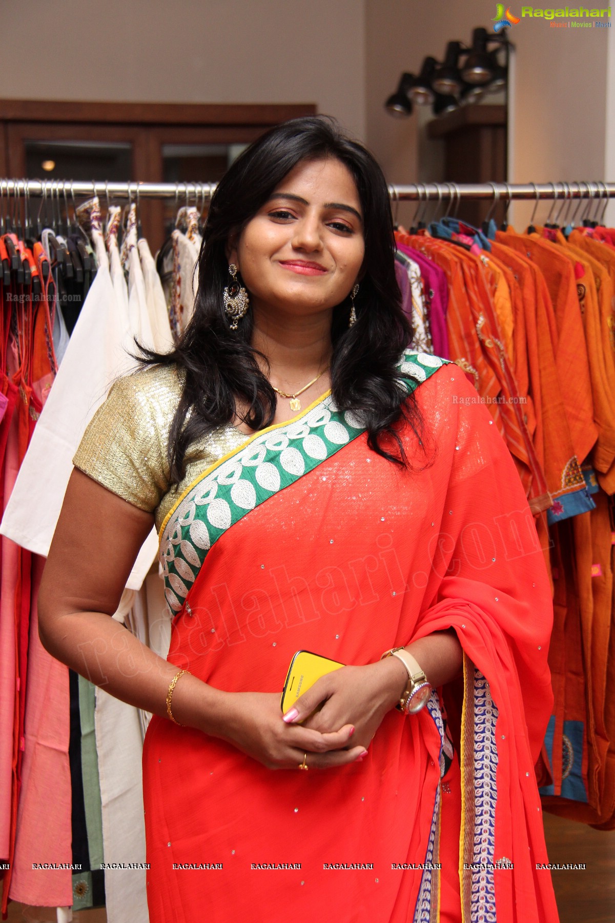 Tanusha inaugurates 'Shrujan Hand Embroidery' Exhibition, Hyderabad