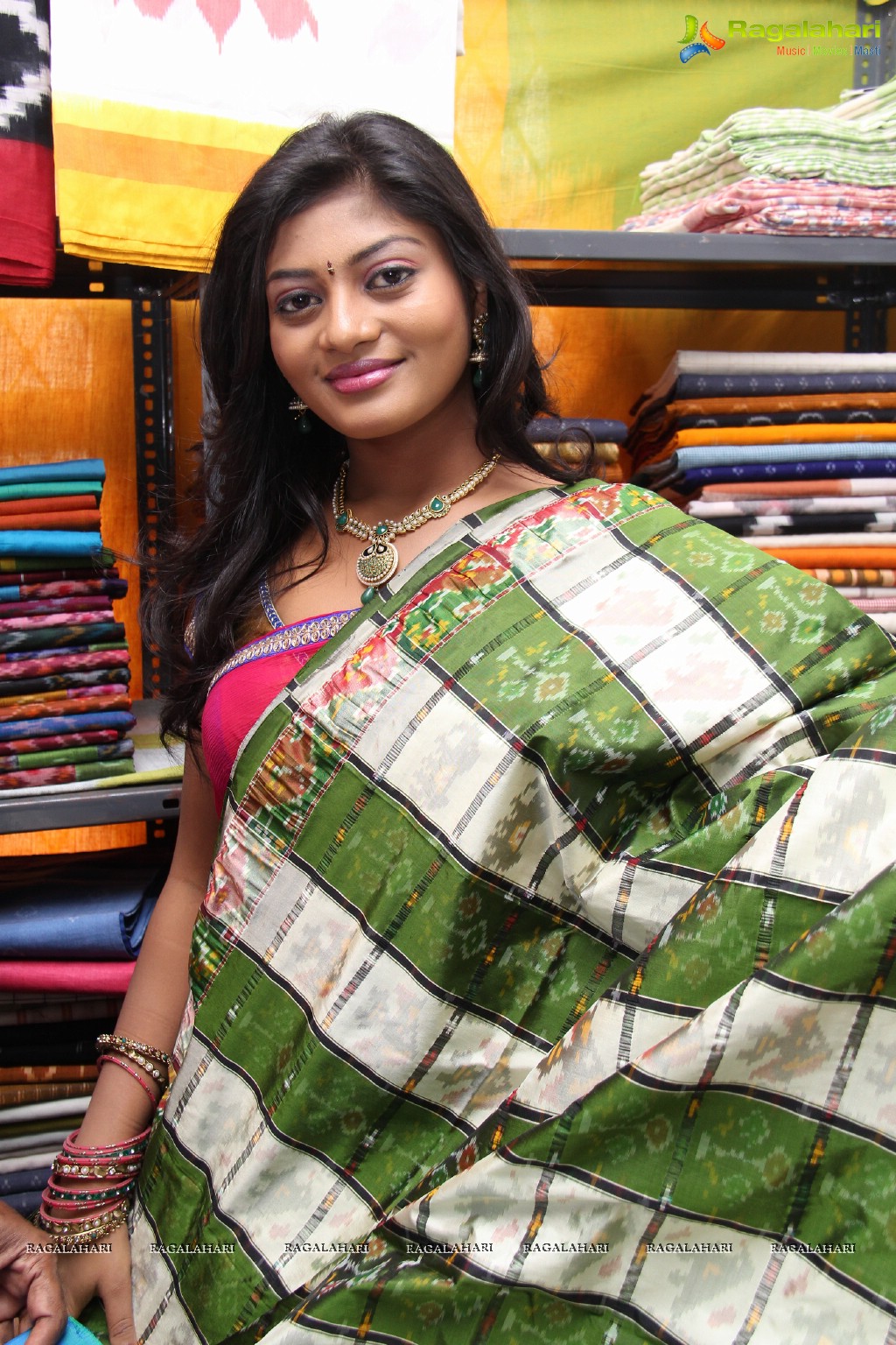 Sowmya inaugurates Pochampally IKAT Art Mela at YWCA, Secunderabad