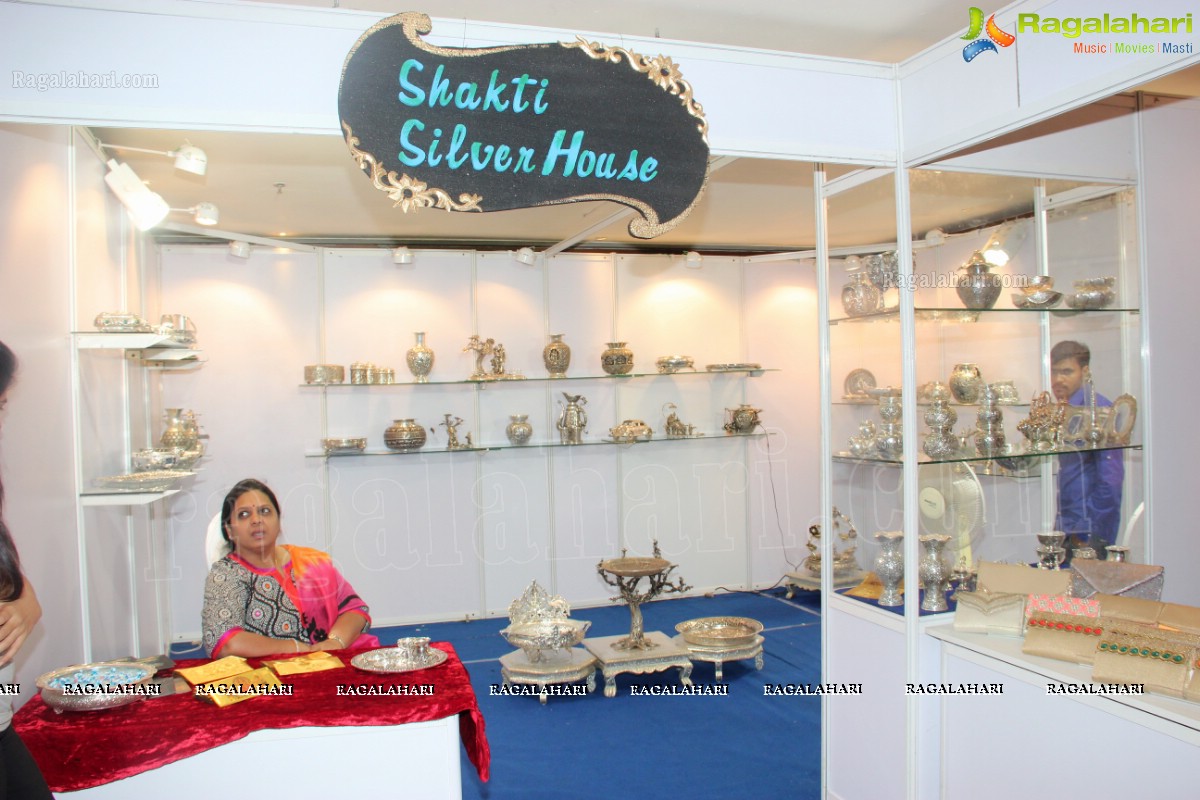 Renuka Chowdary inaugurates Splurge Luxury Exhibition, Hyderabad