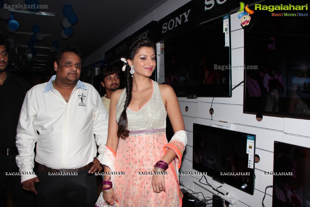 Hamsa Nandini launches Yes Mart at LB Nagar, Hyderabad