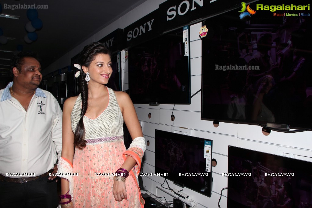 Hamsa Nandini launches Yes Mart at LB Nagar, Hyderabad