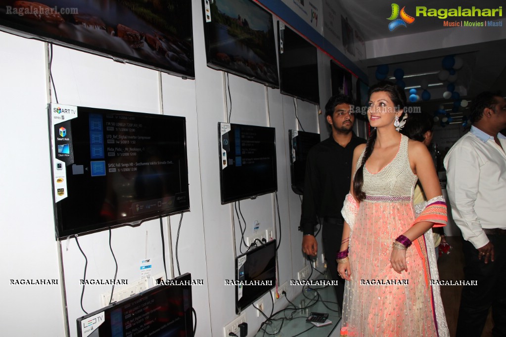 Hamsa Nandini launches Yes Mart at LB Nagar, Hyderabad