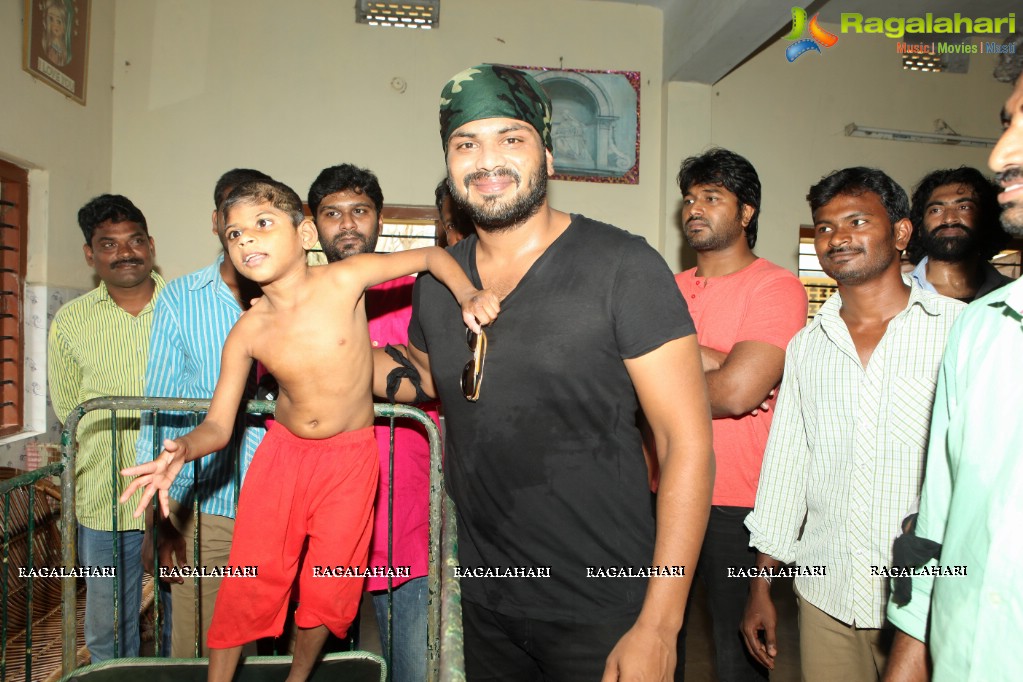 Manchu Manoj at Vizag