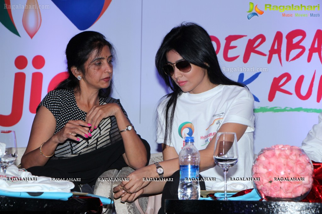 Hyderabad 10K Run 2014 Press Meet