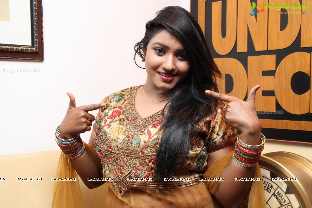 Roja Komaravolu Birthday Bash 2014