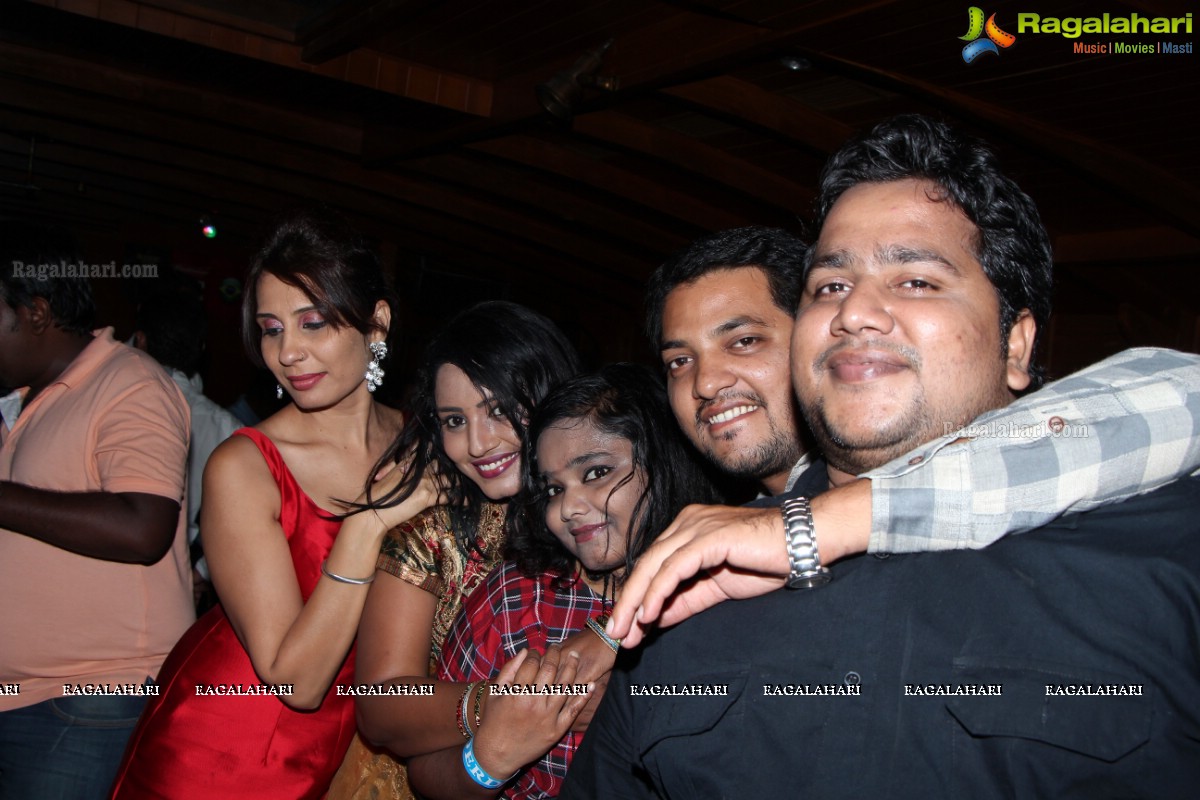 Roja Komaravolu Birthday Bash 2014