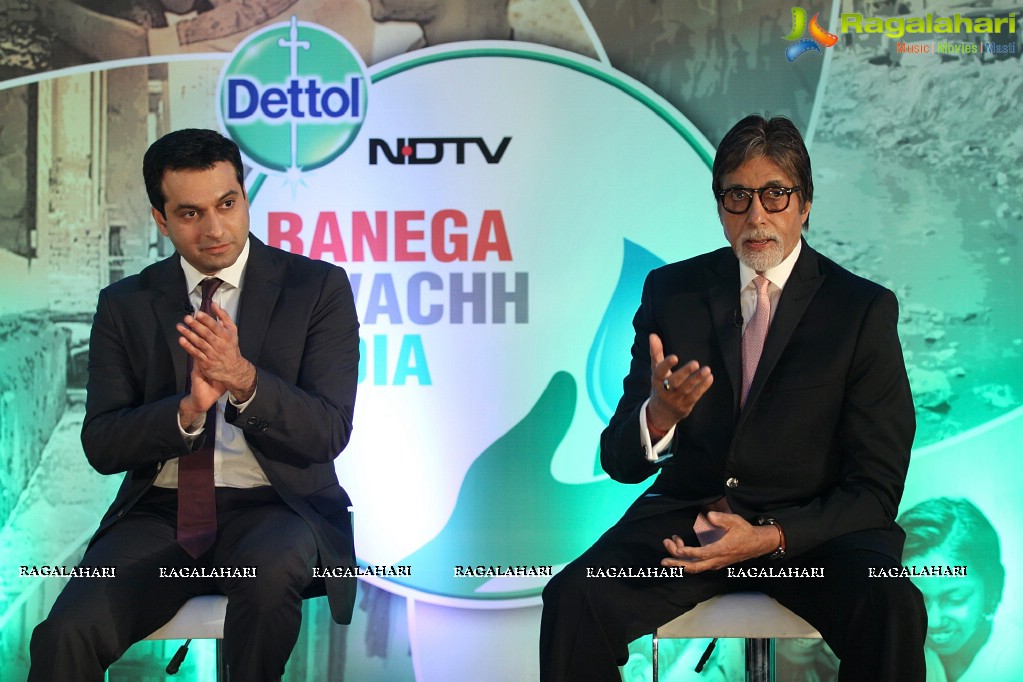 Amitabh Bachchan at the launch of Dettol Banega Swachh India Initiative