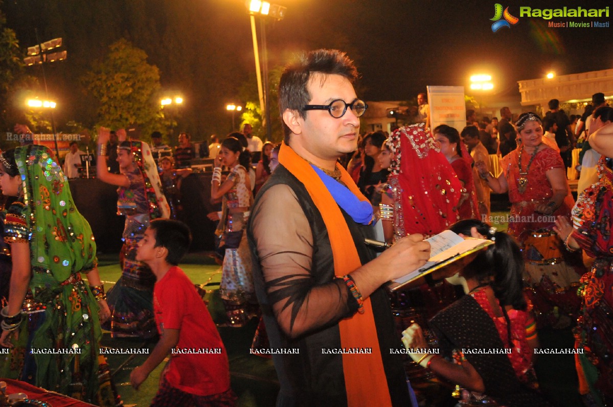 Legend Navratri Utsav 2014 at Imperial Gardens, Hyderabad (Day 8)