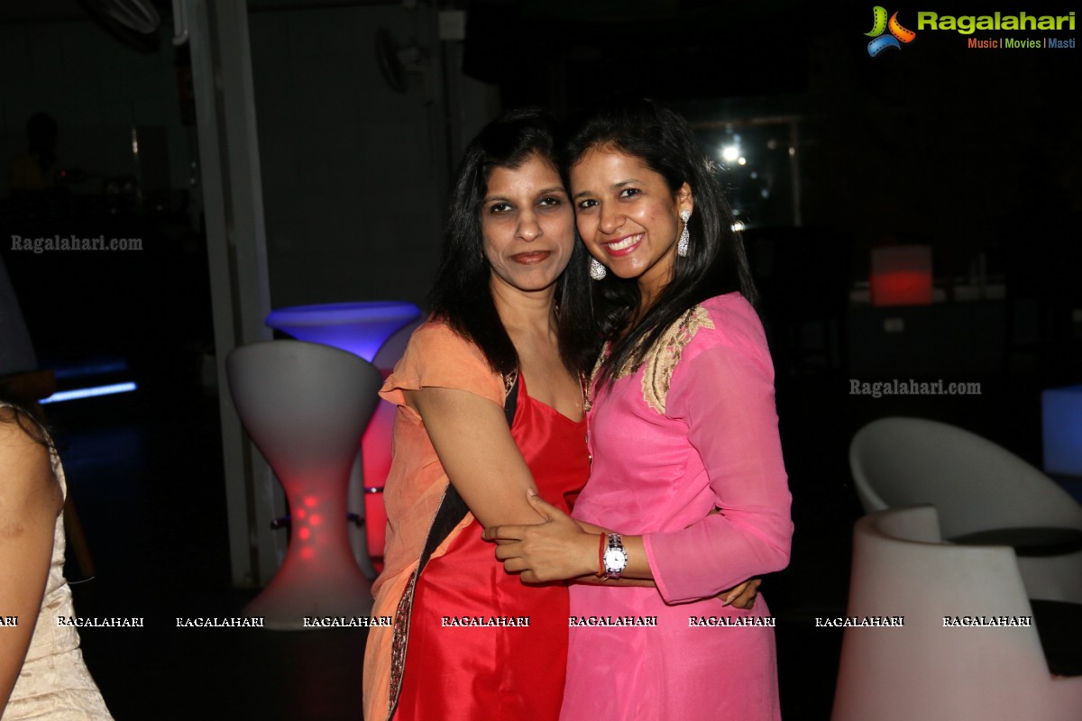 Dinaz Vervatwala's Family Get Together Party