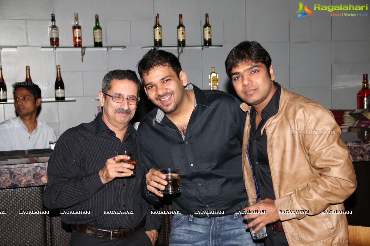 Dinaz Vervatwala's Family Get Together Party