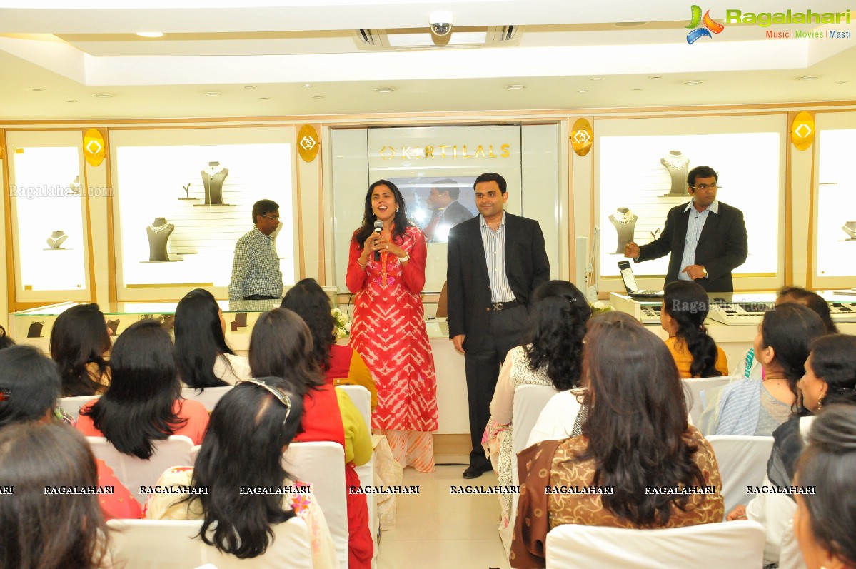 Kirtilals Fashion Show and Enlightening Session for YFLO, Hyderabad