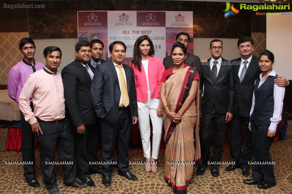 Komal Kalra Pagarani Press Meet on Mrs. World 2014