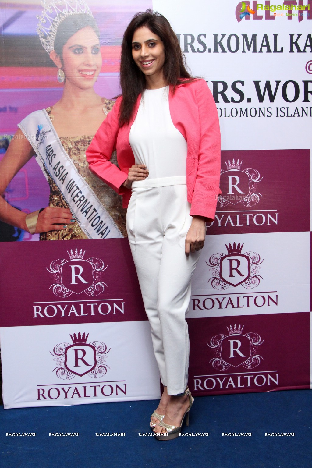 Komal Kalra Pagarani Press Meet on Mrs. World 2014