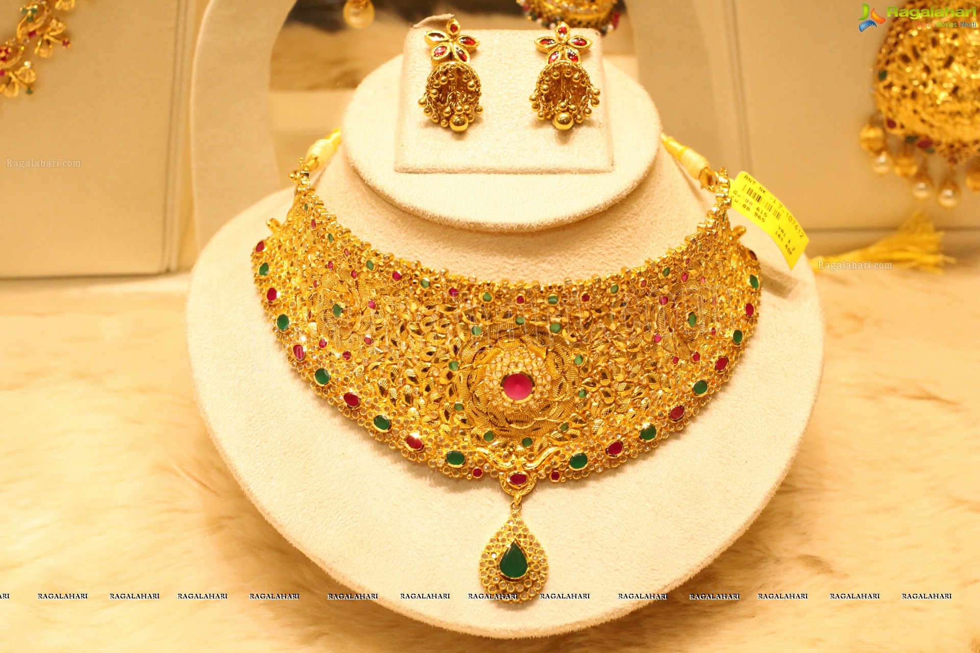 Manepally Dhanteras Jewellery Collection 2014 (High Definition)