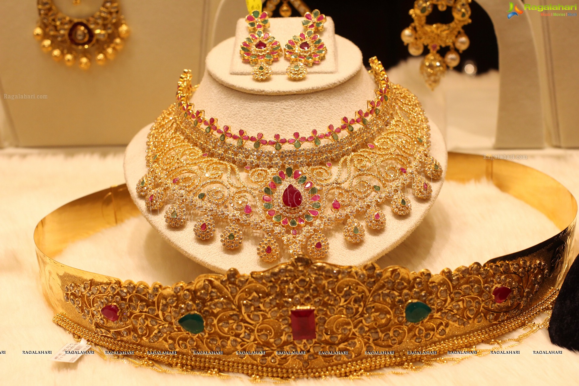 Manepally Dhanteras Jewellery Collection 2014 (High Definition)