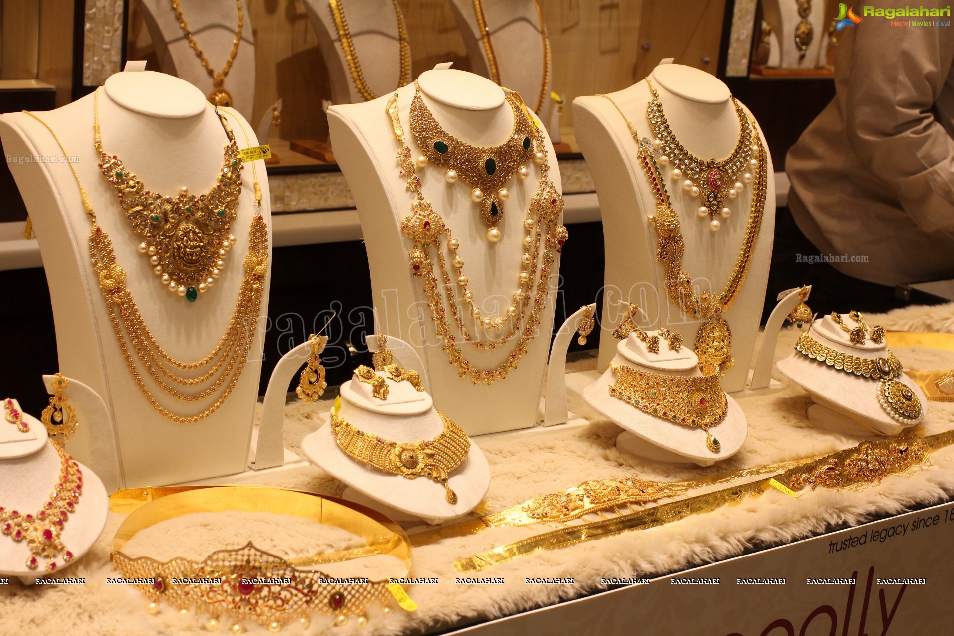 Manepally Dhanteras Jewellery Collection 2014 (High Definition)