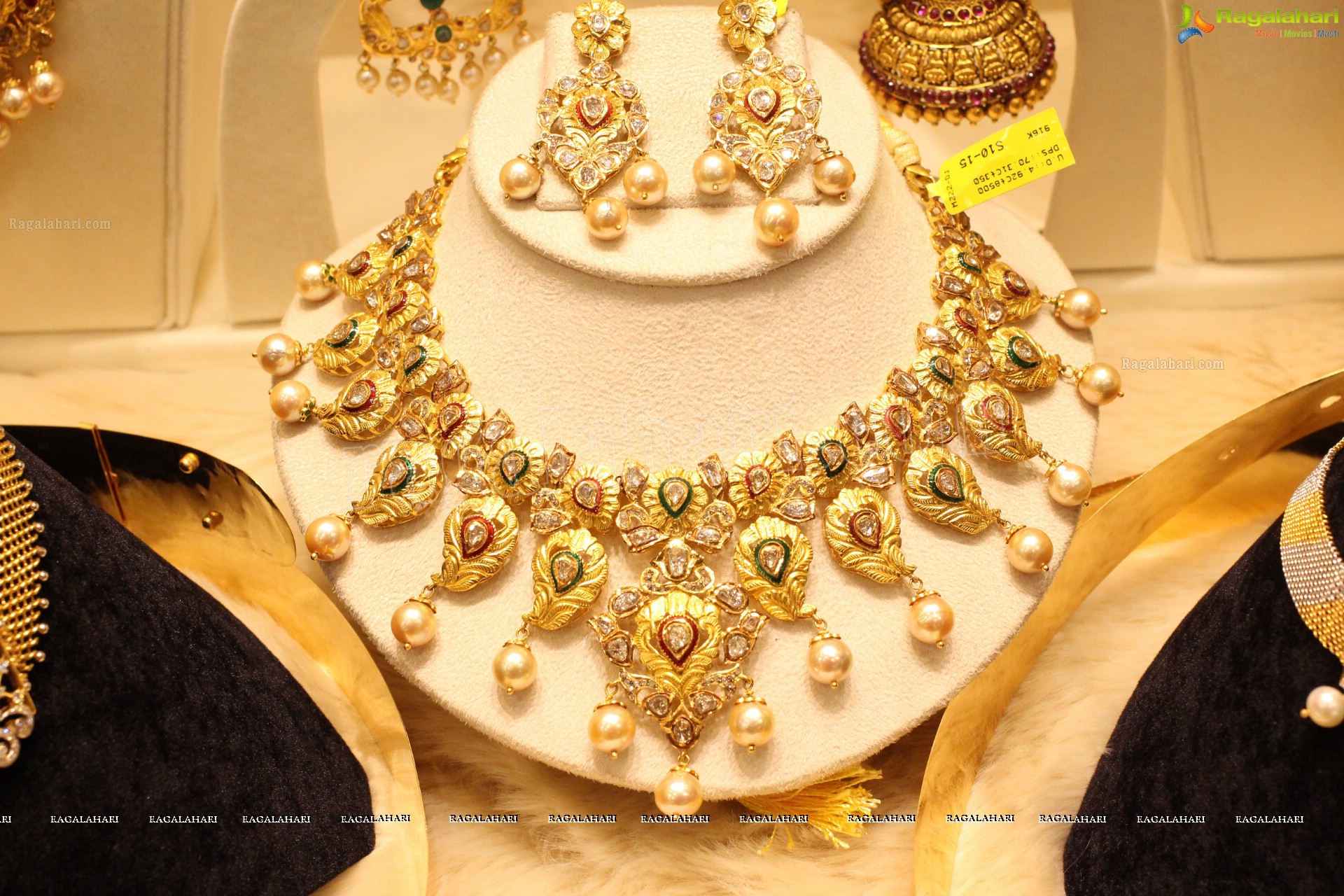 Manepally Dhanteras Jewellery Collection 2014 (High Definition)