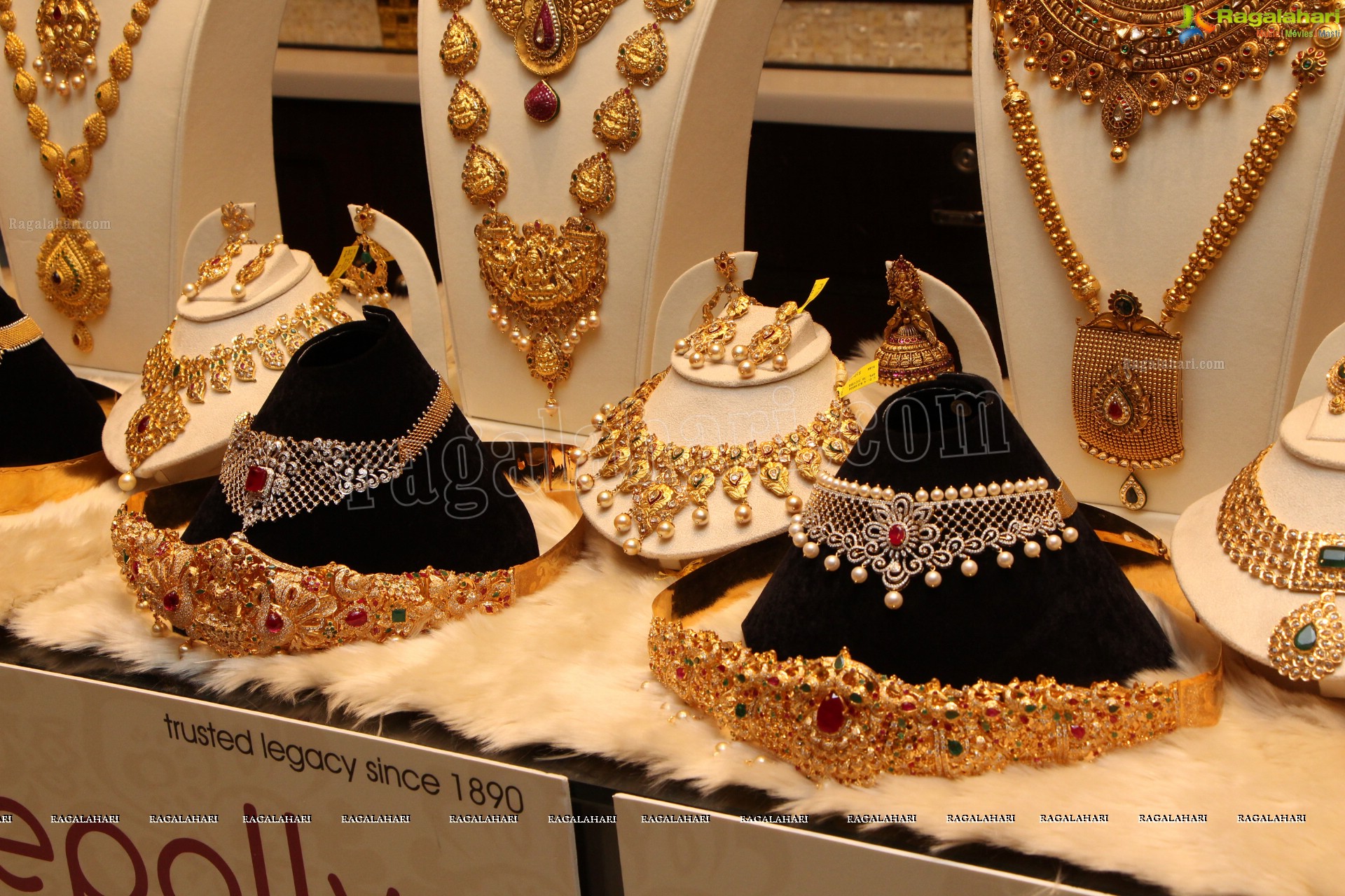 Manepally Dhanteras Jewellery Collection 2014 (High Definition)