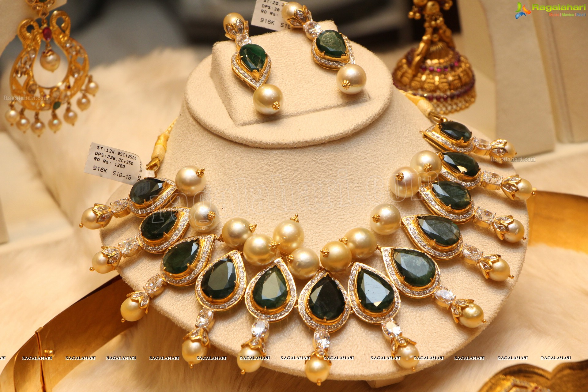 Manepally Dhanteras Jewellery Collection 2014 (High Definition)