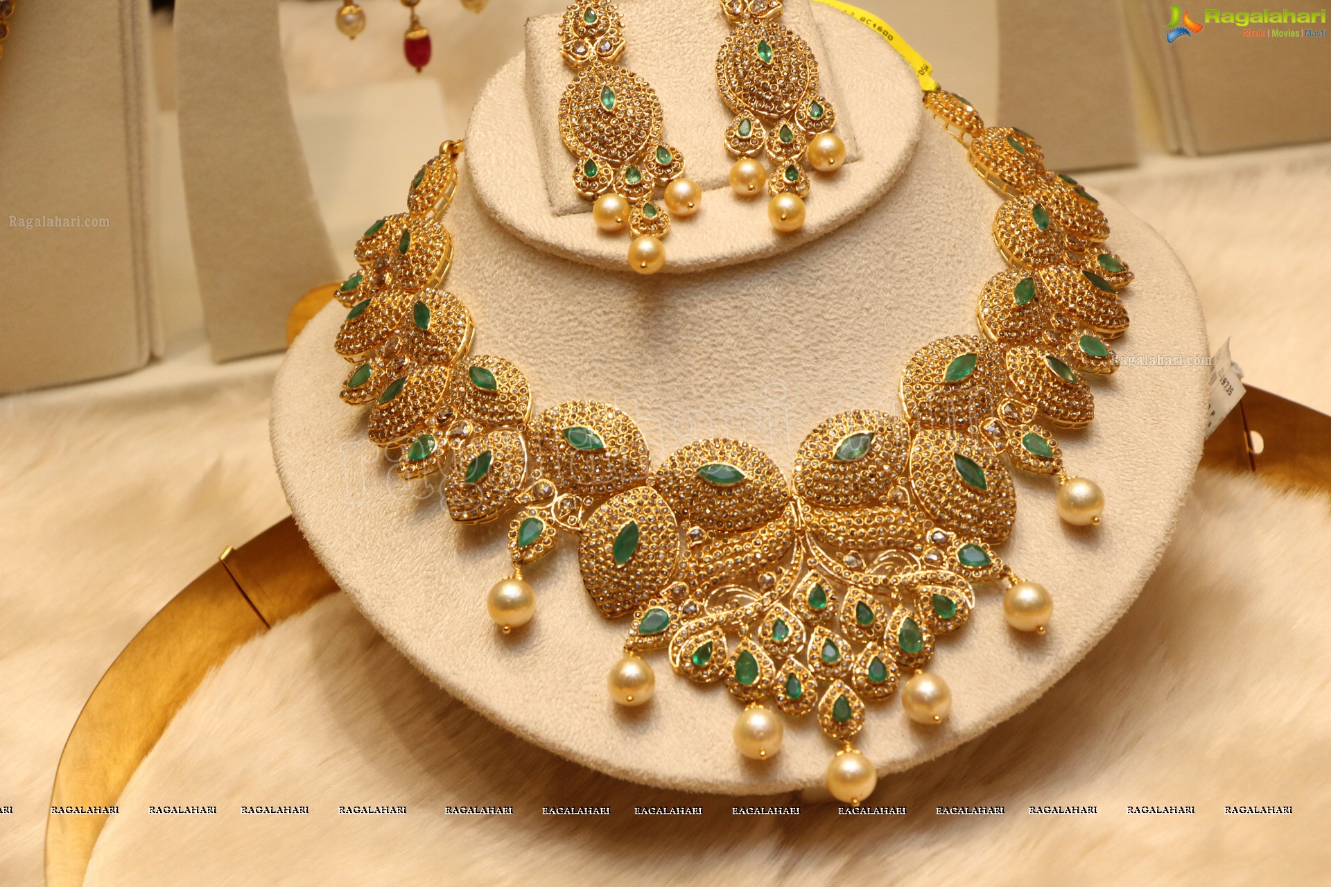 Manepally Dhanteras Jewellery Collection 2014 (High Definition)