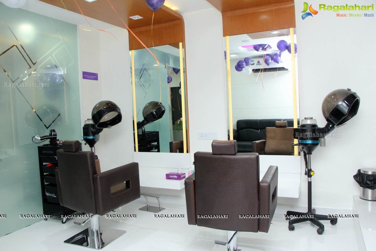 Naturals launches their 49th Salon in Hyderabad