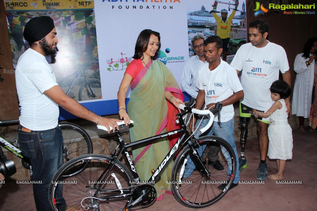 Amala Akkineni presents sports equipment to three para athletes