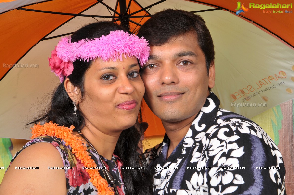 Partyholics Hawain Theme Get Together Party 2014