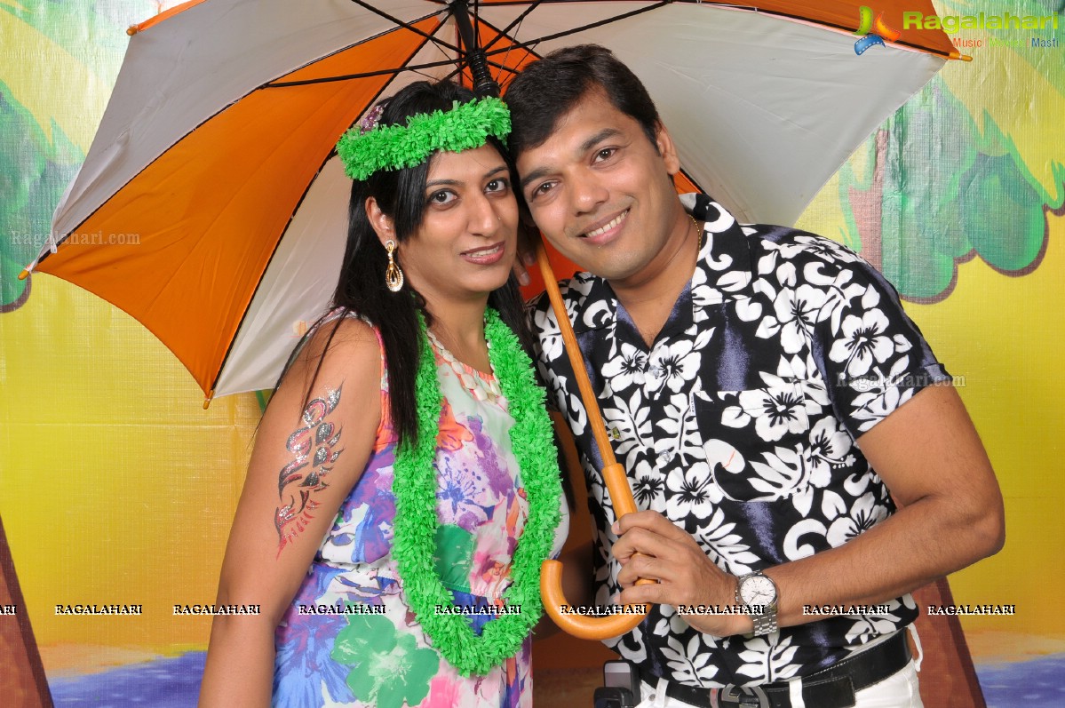 Partyholics Hawain Theme Get Together Party 2014