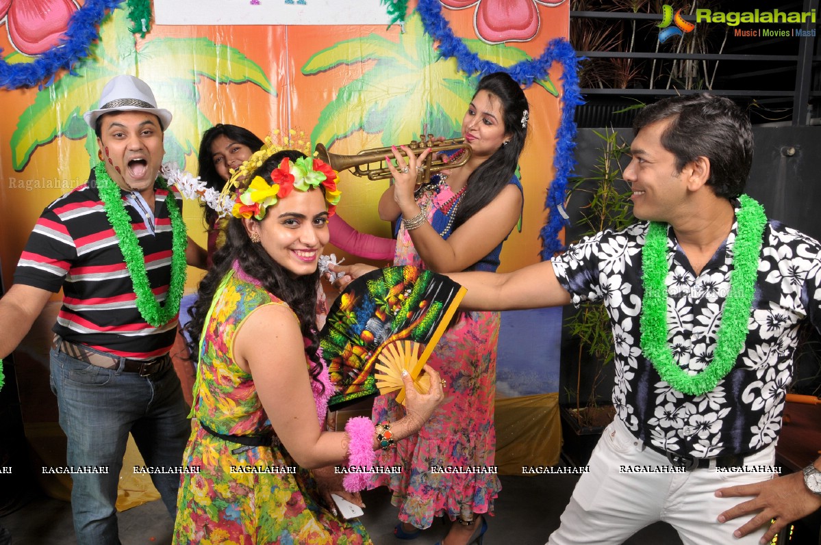 Partyholics Hawain Theme Get Together Party 2014