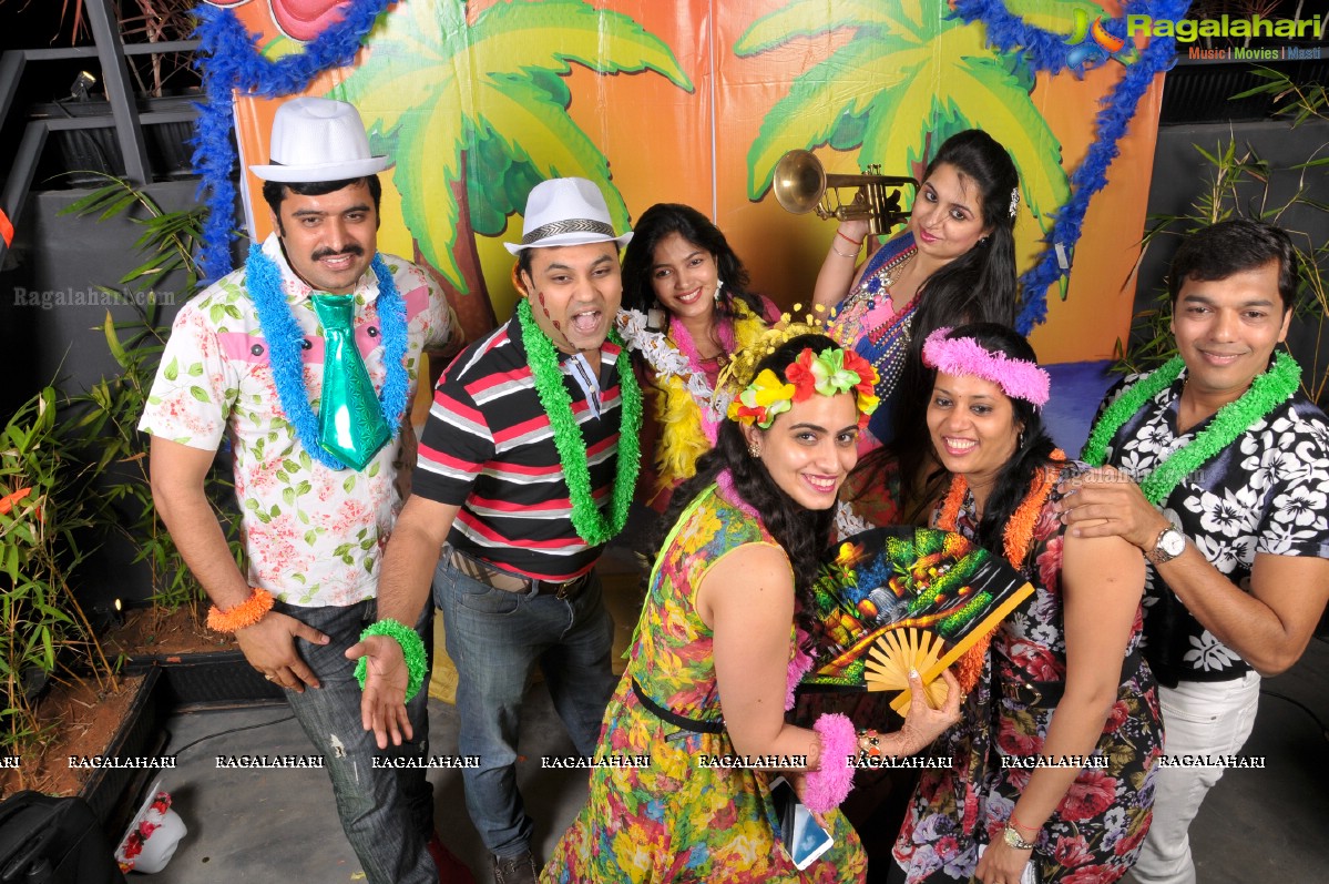 Partyholics Hawain Theme Get Together Party 2014