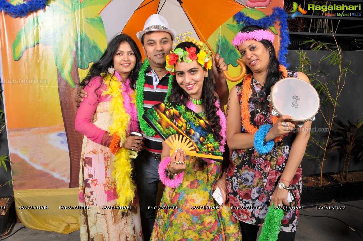 Partyholics Hawain Theme Get Together Party 2014