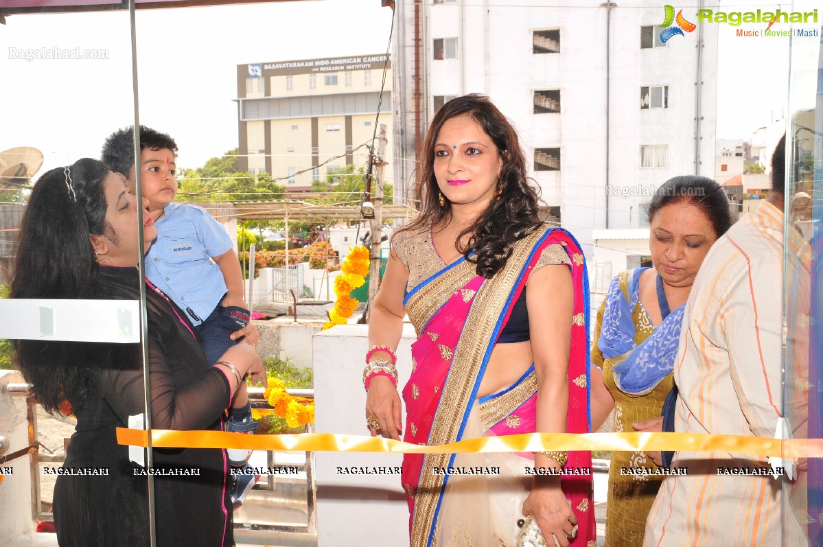 Inauguration of 'Gurasees' by Bina Mehta