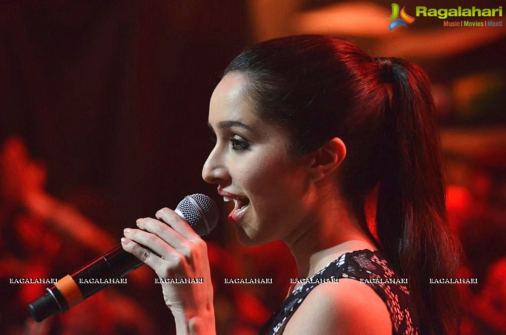 Shraddha Kapoor promotes Haider on India's Raw Star Sets