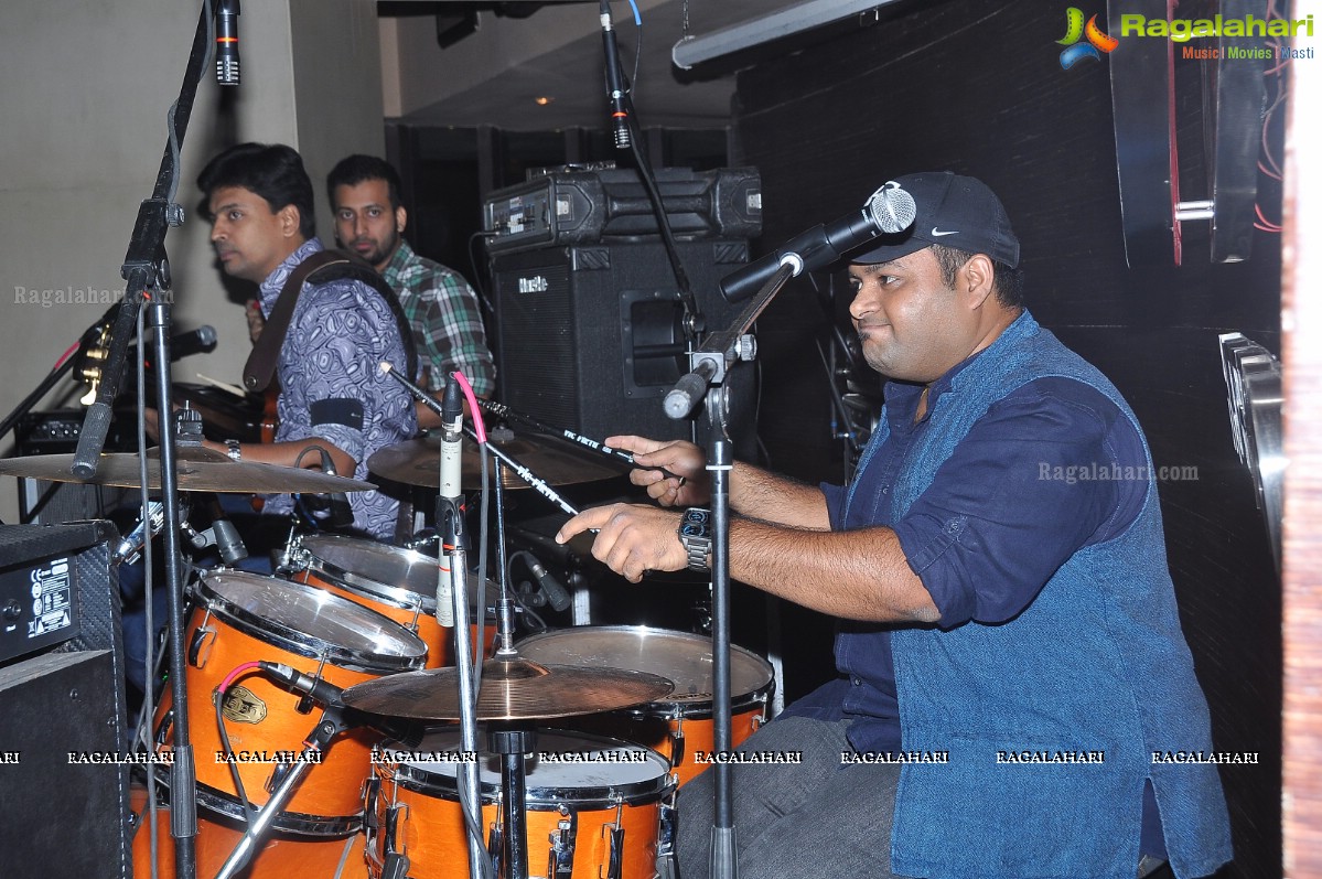 Thaman Unplugged - Music for a Cause at Hard Rock Cafe