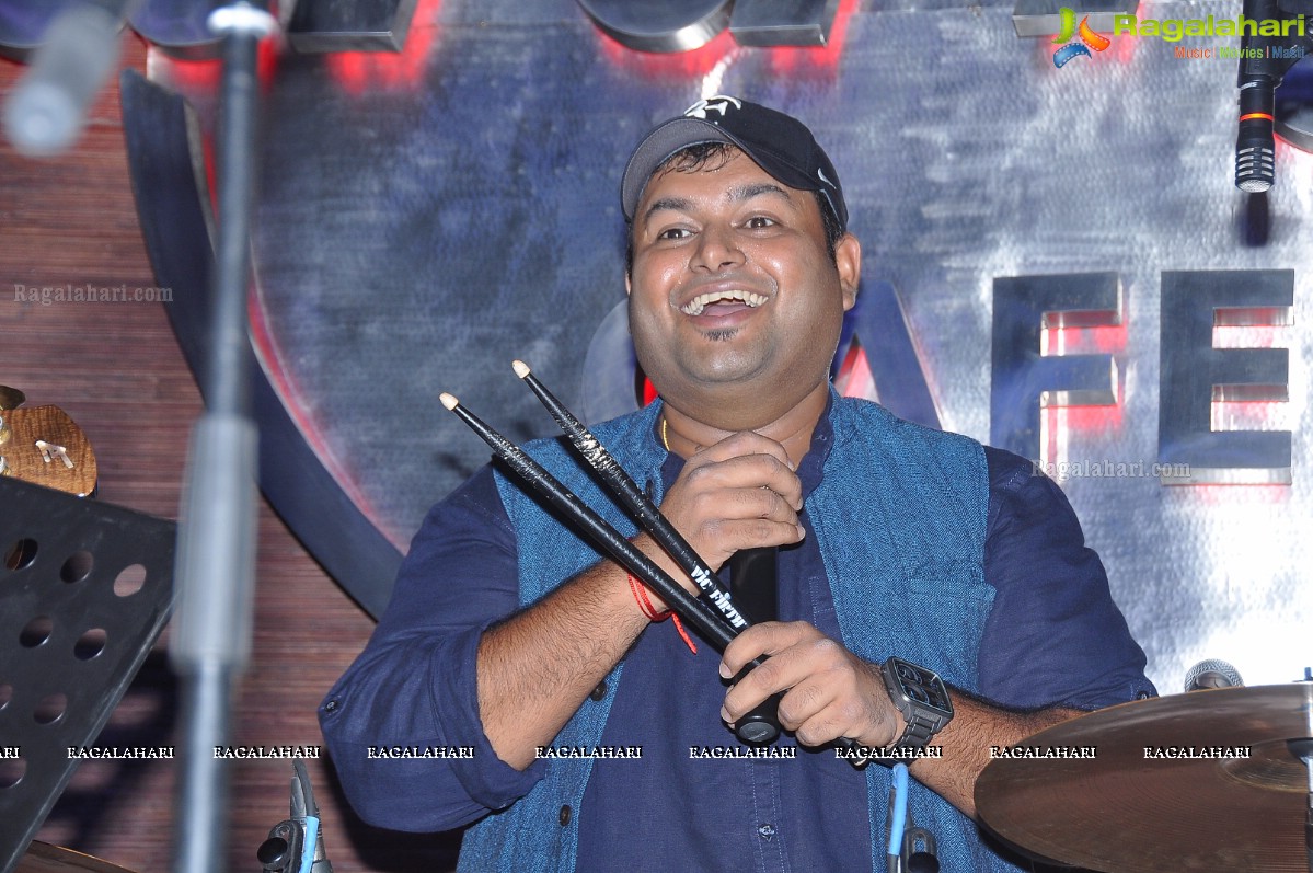 Thaman Unplugged - Music for a Cause at Hard Rock Cafe