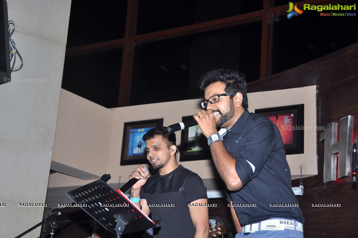 Thaman Unplugged - Music for a Cause at Hard Rock Cafe