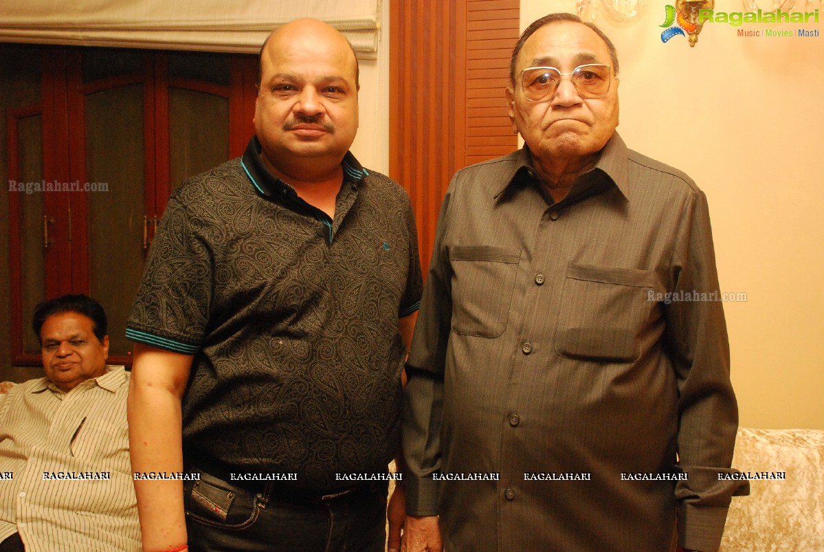 Tej Narayan Agarwal's Birthday Bash 2014