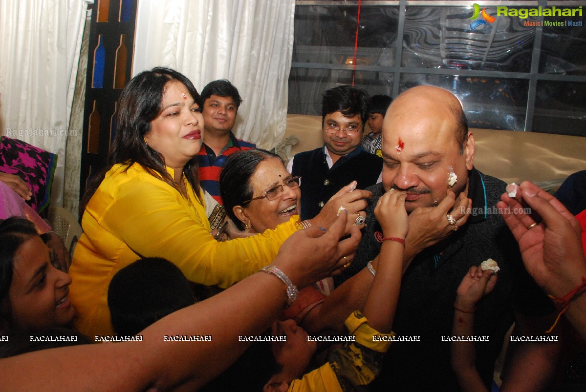 Tej Narayan Agarwal's Birthday Bash 2014