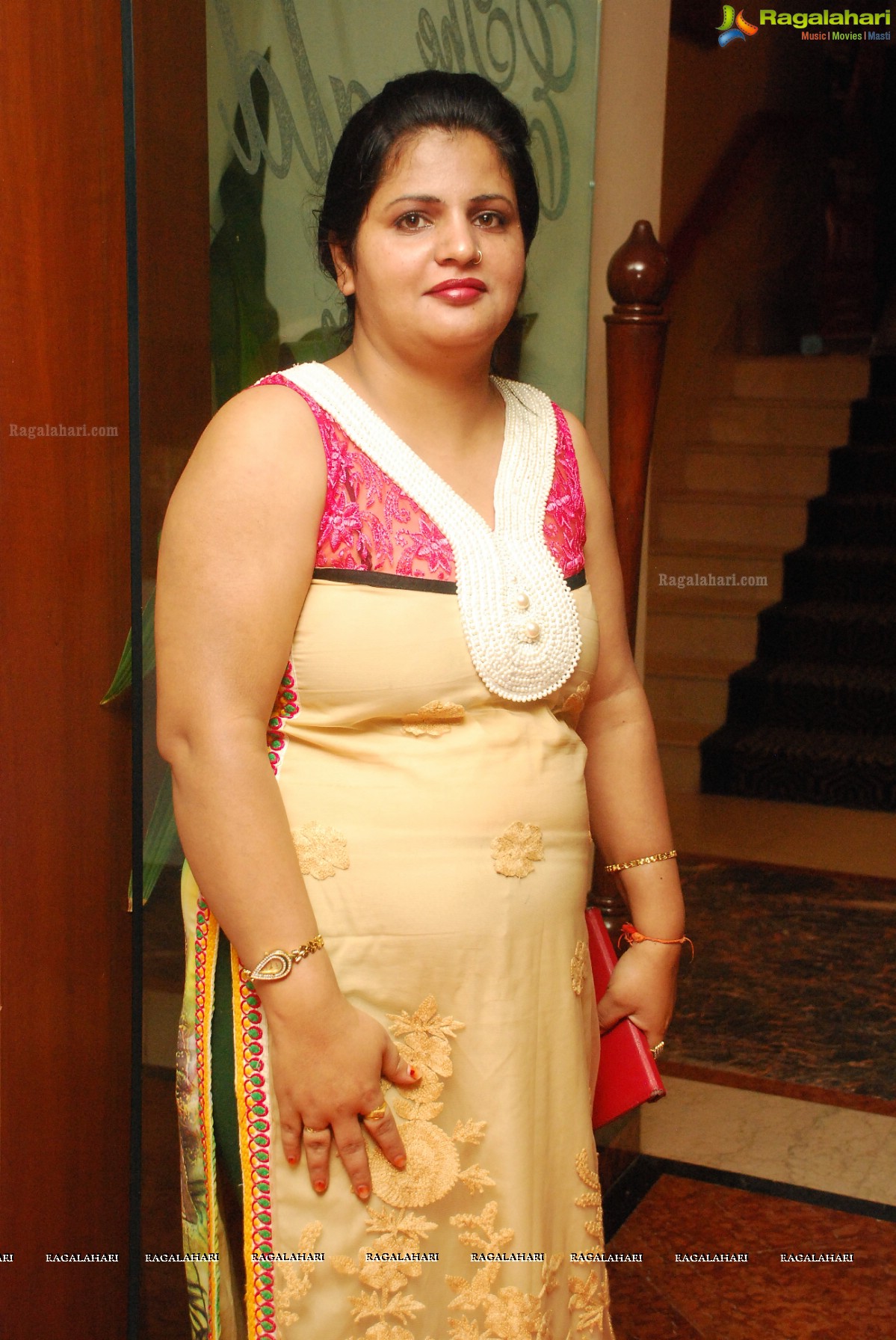 Trendz Vivah Collection 2014 Exhibition by Mrs. Santhi Kathiravan