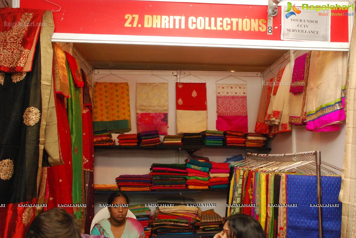 Trendz Vivah Collection 2014 Exhibition by Mrs. Santhi Kathiravan