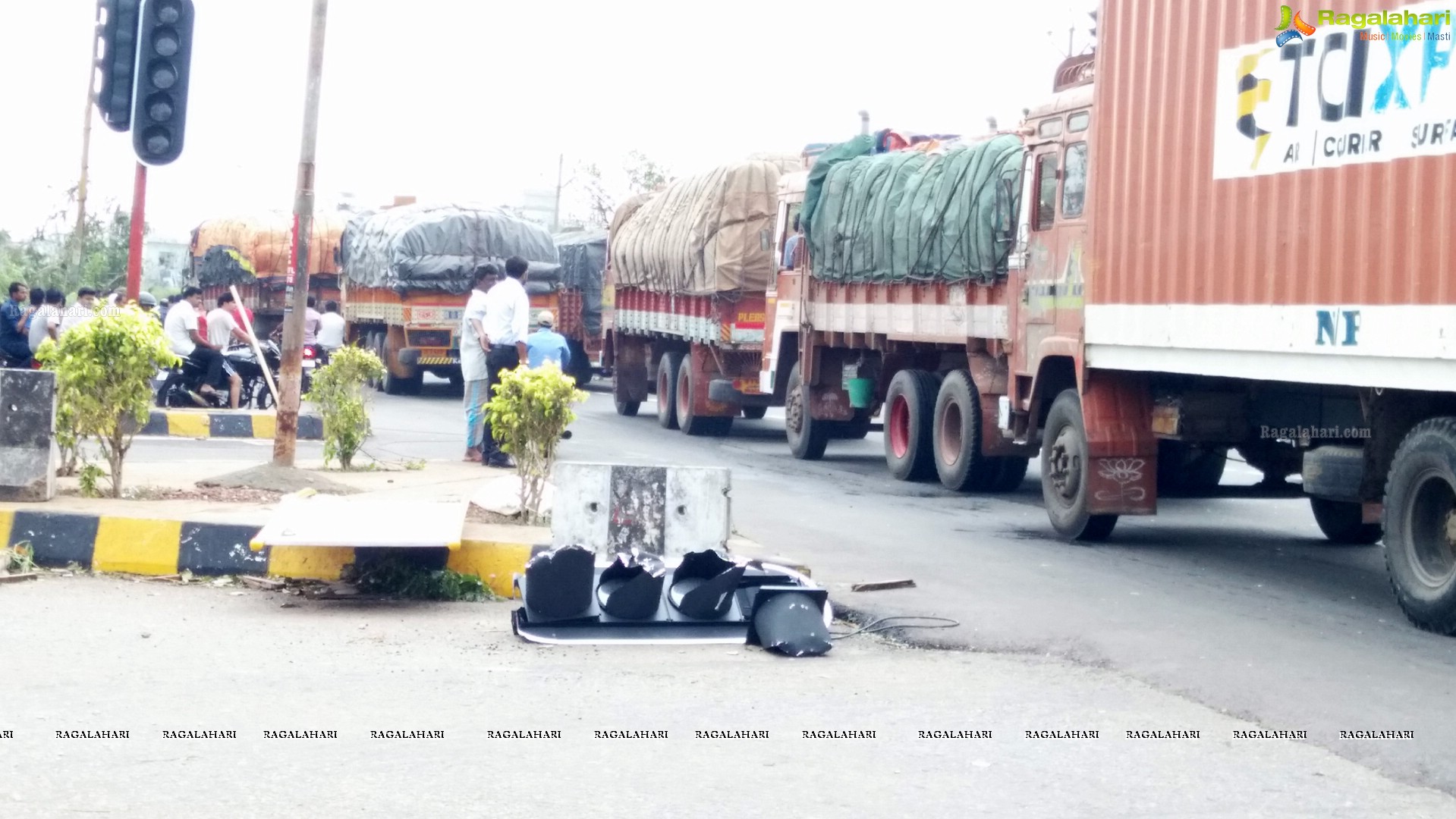 Hudhud Cyclone in Visakhapatnam