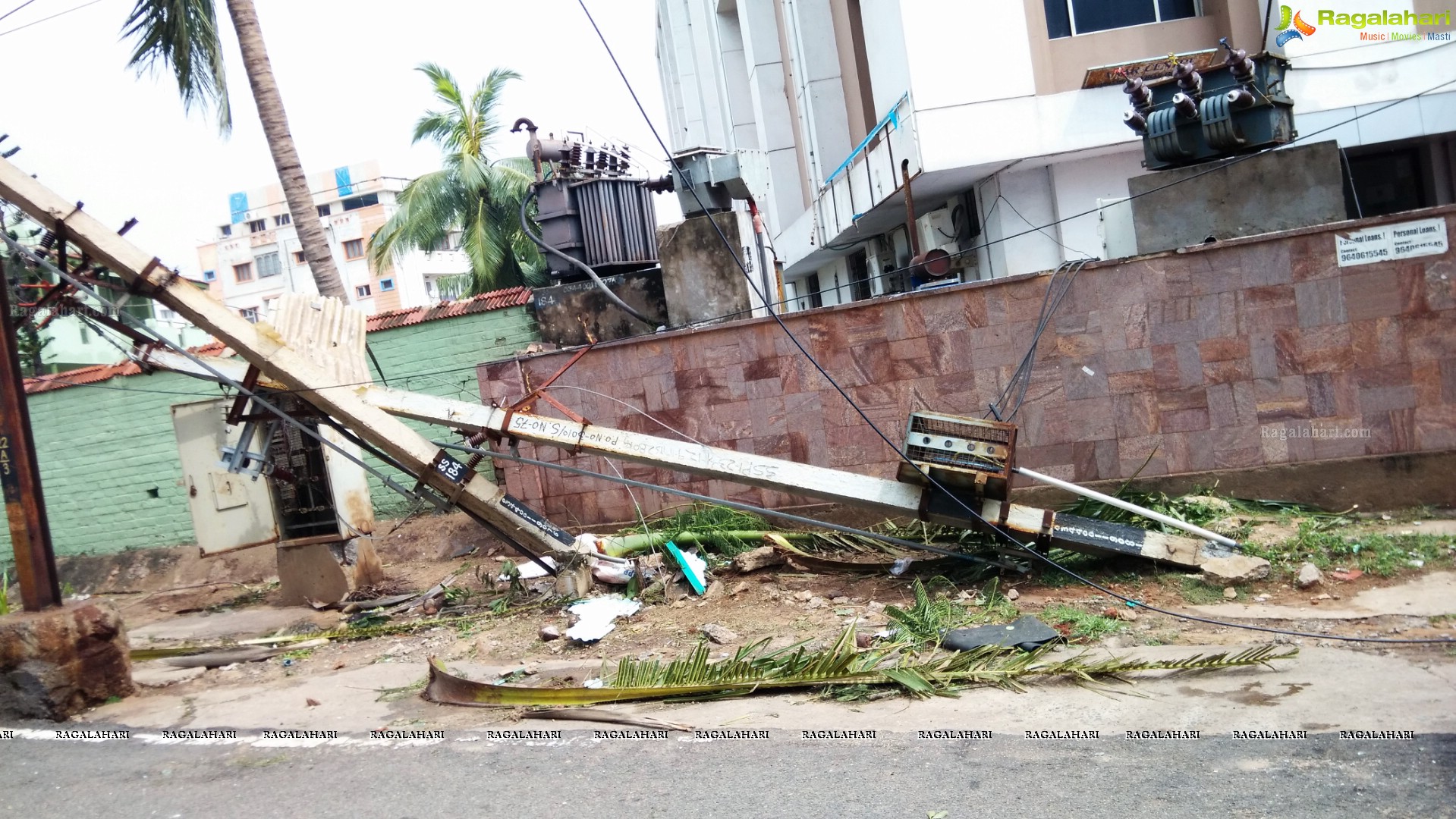 Hudhud Cyclone in Visakhapatnam