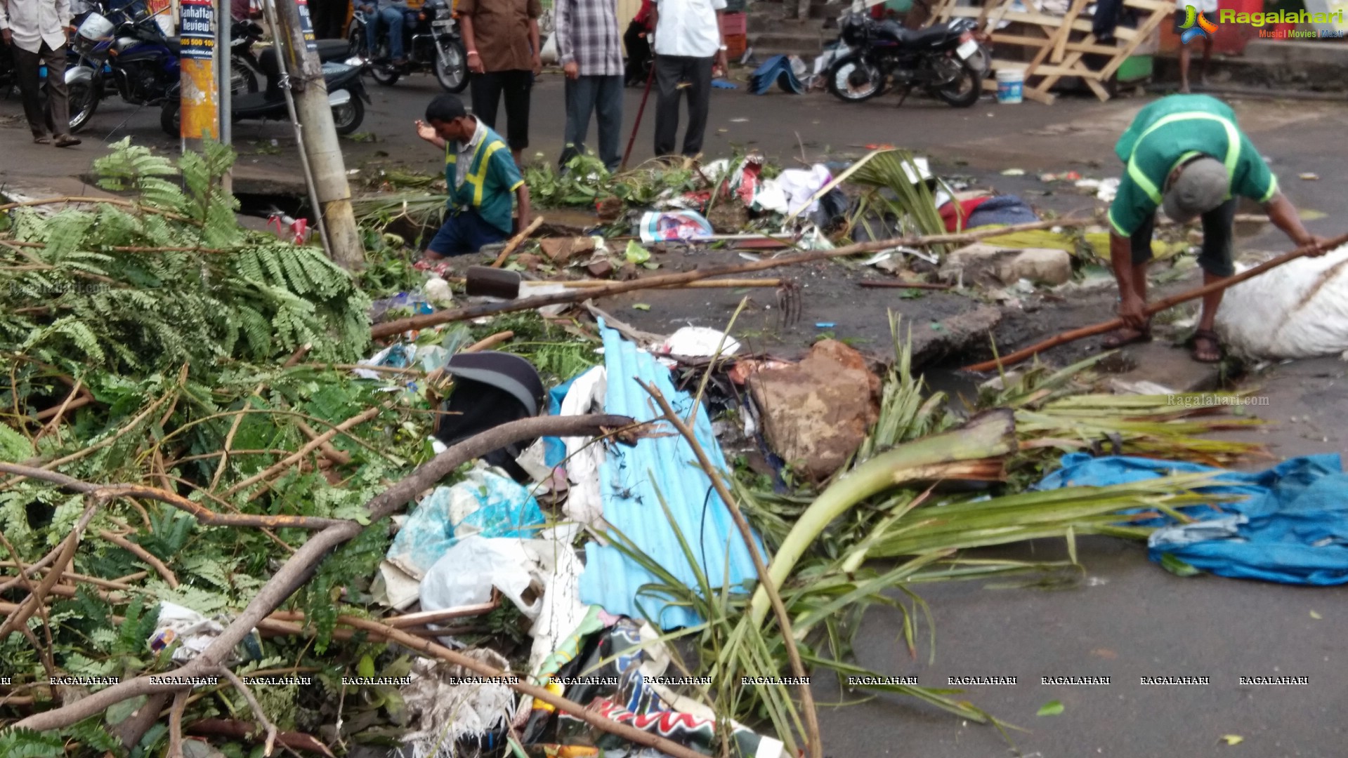 Hudhud Cyclone in Visakhapatnam