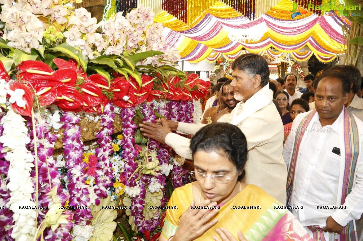 Balakrishna-Chandra Babu Naidu's Grandson Nara Devansh Anna Prasana