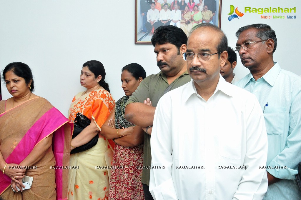 Tollywood pays tribute to Edida Nageswara Rao