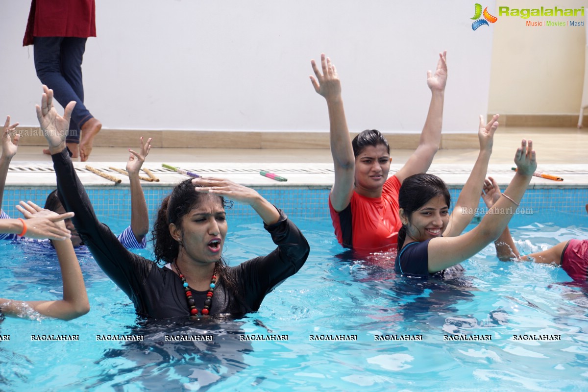 Aqua Raas Garba and Dandiya by Venu, Krupa and Sunita at Water, Hyderabad