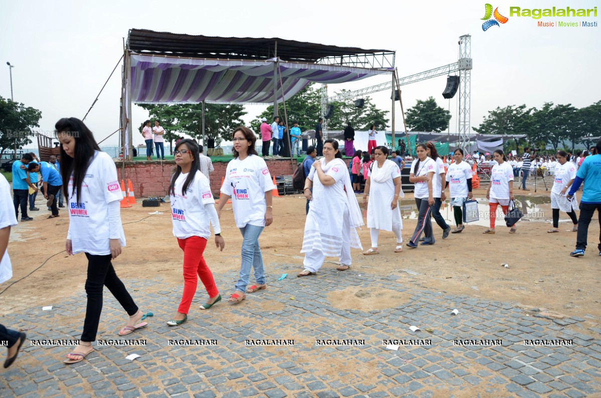 Being Women Ruchika Sharma enters Guinness World Record and creates History of India for Largest Facial Yoga Class