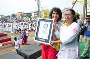 Being Women World Largest Facial Yoga Class