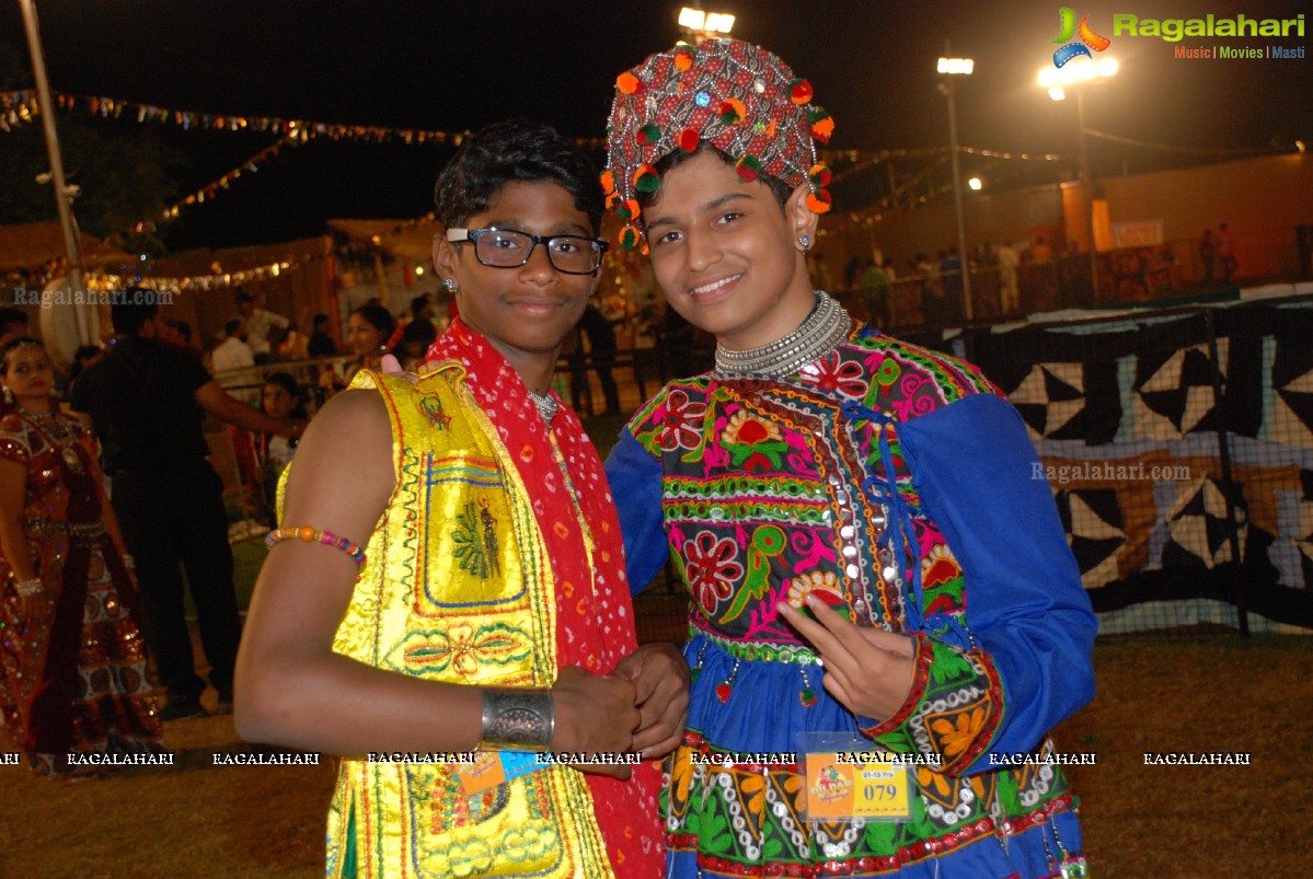 Coconut Event Dildar Dandiya 2015 (Day 5) at Shamshabad, Hyderabad